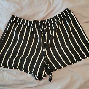 Forever 21 striped silky shorts. Size L